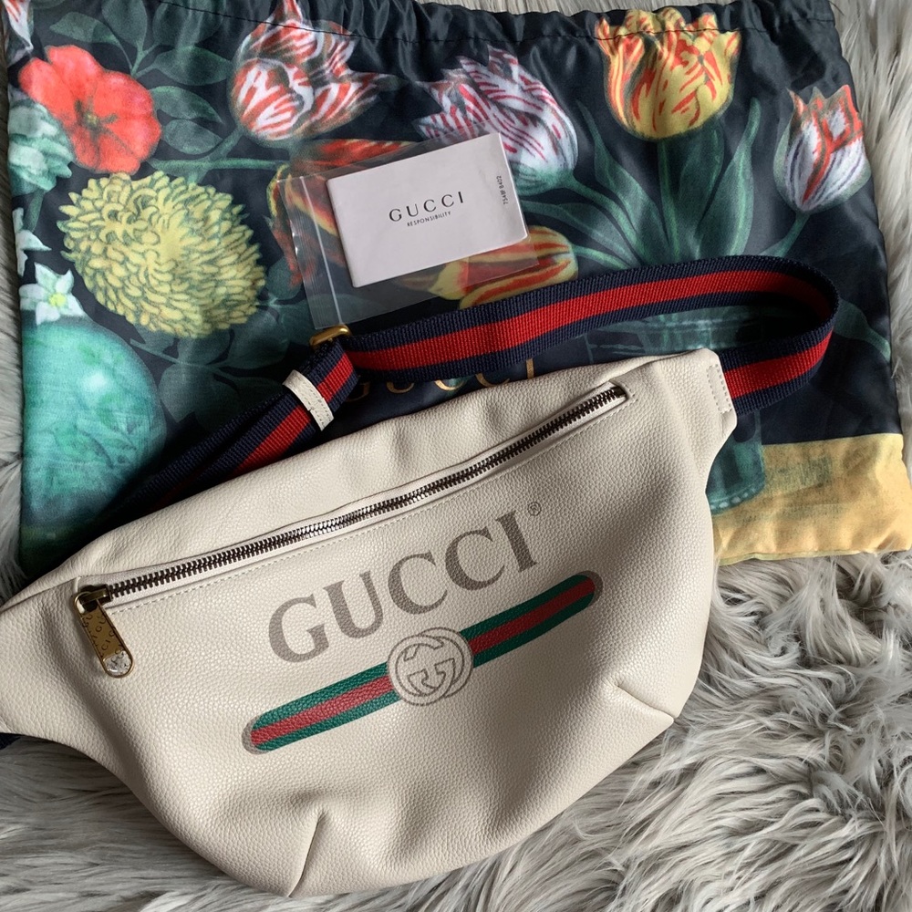 100% Authentic gucci fanny pack LARGE size